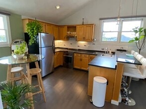 17 Millett St, Unit Furnished condo in Gloucester, MA - Foto de edificio - Building Photo