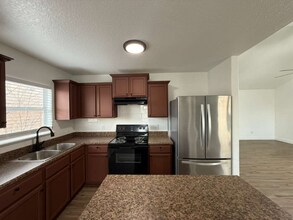 6127 Blind Meadow in San Antonio, TX - Building Photo - Building Photo