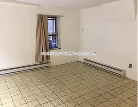 688 Parker St in Boston, MA - Building Photo - Building Photo