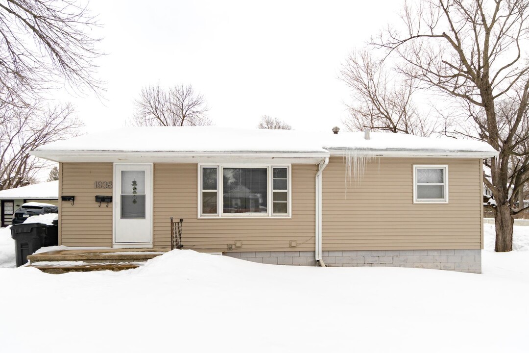 1938 Franklin St in Cedar Falls, IA - Building Photo