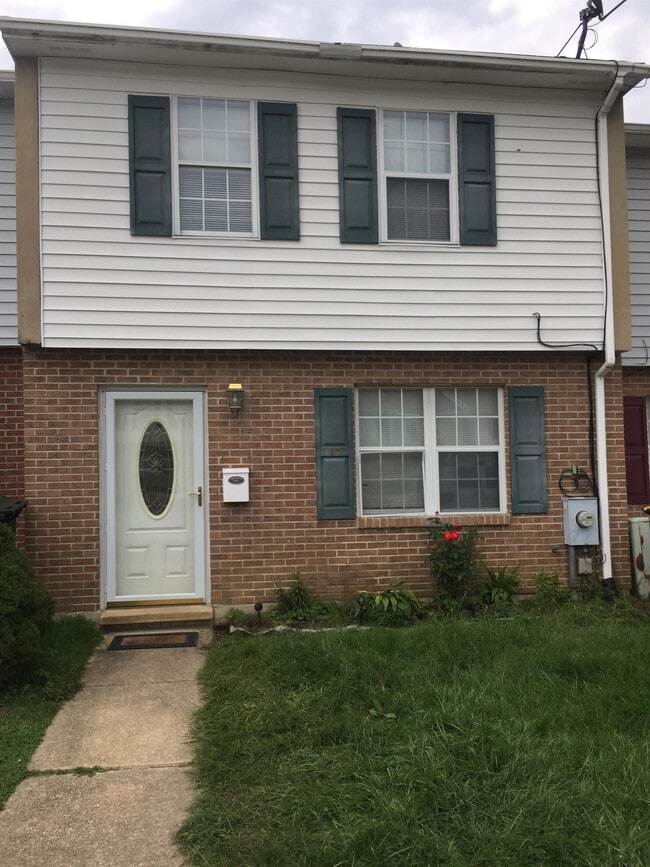 property at 10 Dunsmore Rd