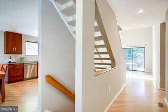 1656 Cedar Hollow Way in Reston, VA - Building Photo - Building Photo