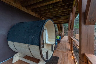 16 Skyview Ct in Asheville, NC - Building Photo - Building Photo