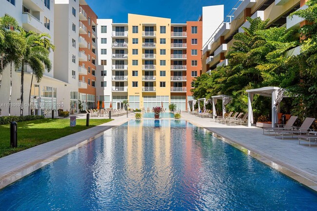 2775 NE 187th St, Unit PH22 in Aventura, FL - Building Photo - Building Photo
