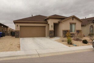 3933 Agua Duro Dr in Las Cruces, NM - Building Photo