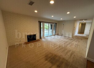12388 Frontera Rd in San Diego, CA - Building Photo - Building Photo