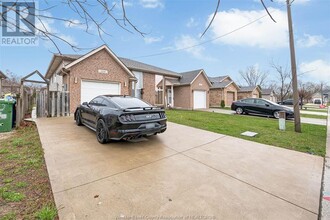 2668 Teedie Cres in Windsor, ON - Building Photo - Building Photo