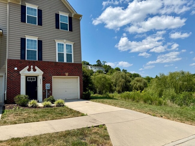 property at 2177 Whispering Hollow Ln