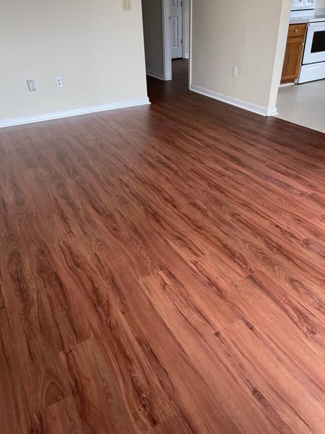 property at 208 E Broad St