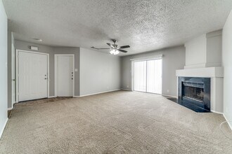 7359 Corian Park Dr in San Antonio, TX - Building Photo - Building Photo