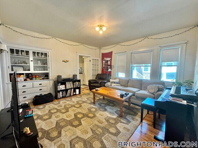 2 Corinne Rd in Boston, MA - Building Photo - Building Photo