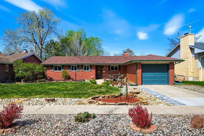 2118 Monteagle St in Colorado Springs, CO - Building Photo - Building Photo