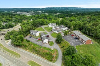 3814 Memorial Blvd in Kingsport, TN - Building Photo - Building Photo