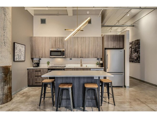 property at 700 N Washington Ave