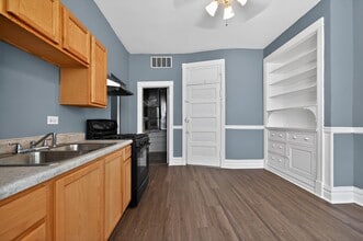 3542 W 24th St, Unit 2 in Chicago, IL - Foto de edificio - Building Photo