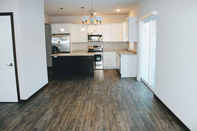 property at 1040-1042 S 7th Ave