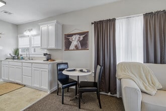 701 Pine St, Unit 701-3 in West Monroe, LA - Building Photo - Building Photo