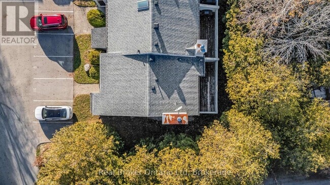 property at 127 Fairway Crescent