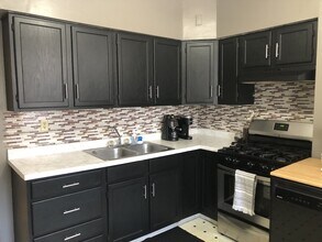 1132 Portland St, Unit Apt 1 in Pittsburgh, PA - Foto de edificio - Building Photo