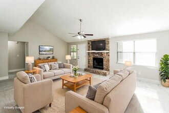 6173 Island Forest Dr in Orange Park, FL - Building Photo - Building Photo