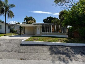 108 SE 10th Ave in Pompano Beach, FL - Building Photo