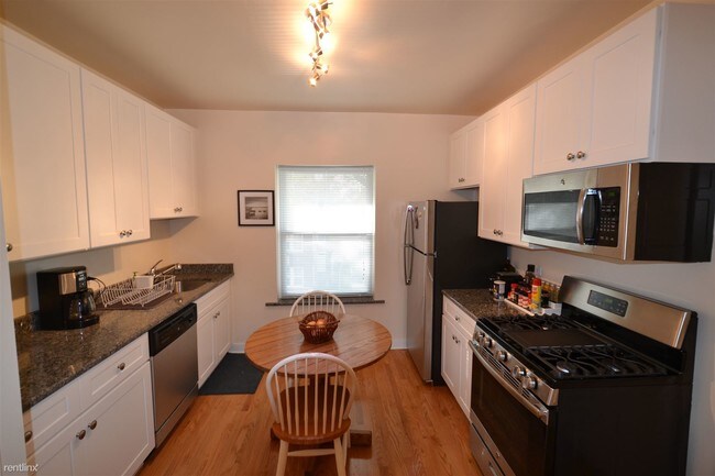 4901 N Whipple St in Chicago, IL - Building Photo - Building Photo