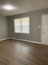 6605 Rex Rd in Holly Springs, NC - Building Photo - Building Photo