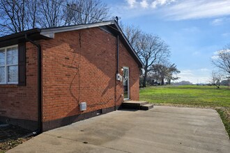 326 Destin Dr in Clarksville, TN - Building Photo - Building Photo