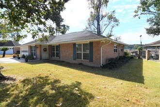 7720 Kings Hill Ave in Baton Rouge, LA - Building Photo - Building Photo