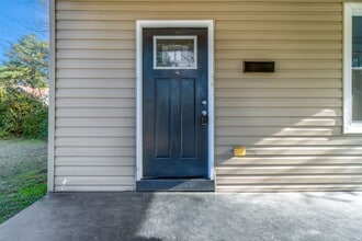 1552 Fleetwood Ave, Unit 3641-40 in Norfolk, VA - Building Photo - Building Photo