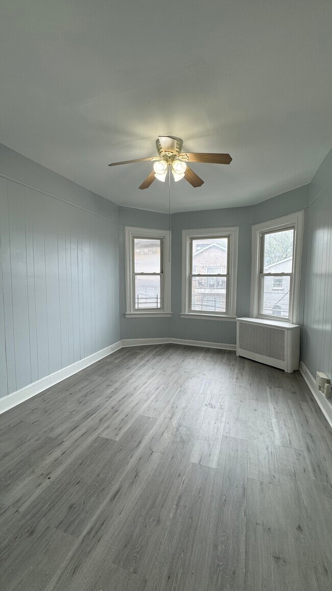 164 Grant Ave in Jersey City, NJ - Building Photo - Building Photo