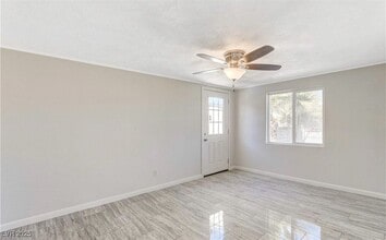 1932 Hassett Ave in Las Vegas, NV - Building Photo - Building Photo