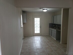 2066 Farrington St in Memphis, TN - Building Photo - Building Photo