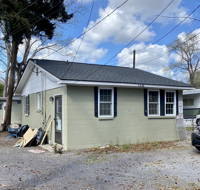 2020 Dalton St in Charleston, SC - Building Photo - Building Photo