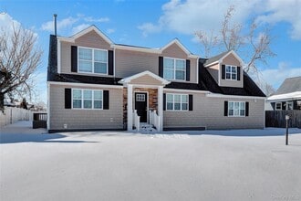 24 Arbor Ln in Centereach, NY - Building Photo - Building Photo