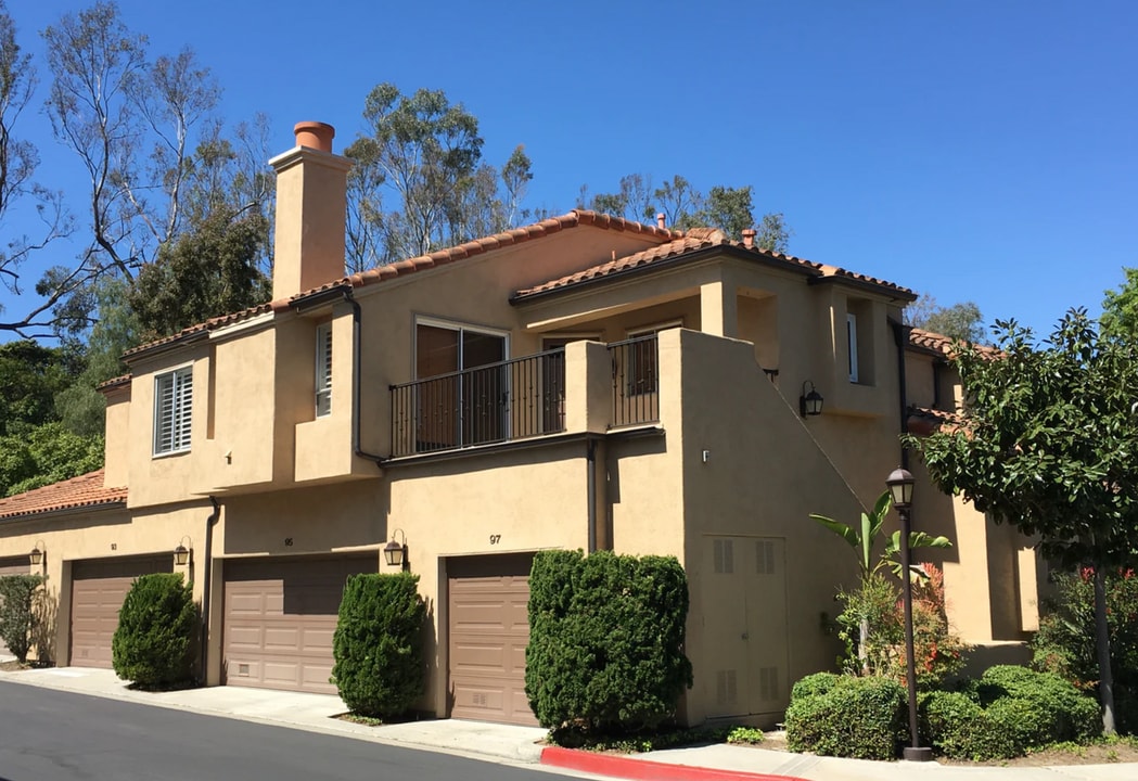 97 Corsica Dr, Unit 97 in Newport Beach, CA - Building Photo