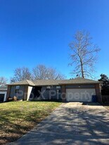 5726 S Franklin Ave in Springfield, MO - Building Photo