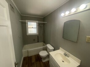 1209 Flint St in Jonesboro, AR - Building Photo - Building Photo