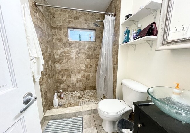 12 Sachem St, Unit 2