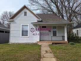 1209 W State St in Springfield, MO - Building Photo