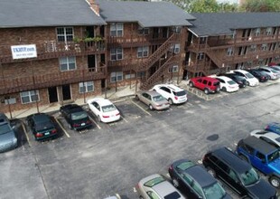 Medical View Properties in Lexington, KY - Building Photo - Building Photo