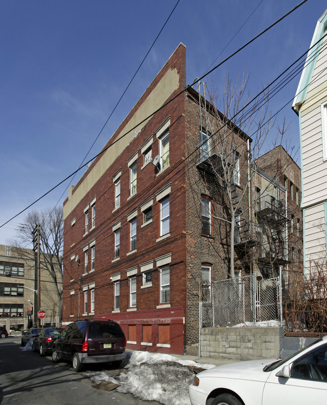 234 Bergen Ave in Jersey City, NJ - Building Photo - Building Photo