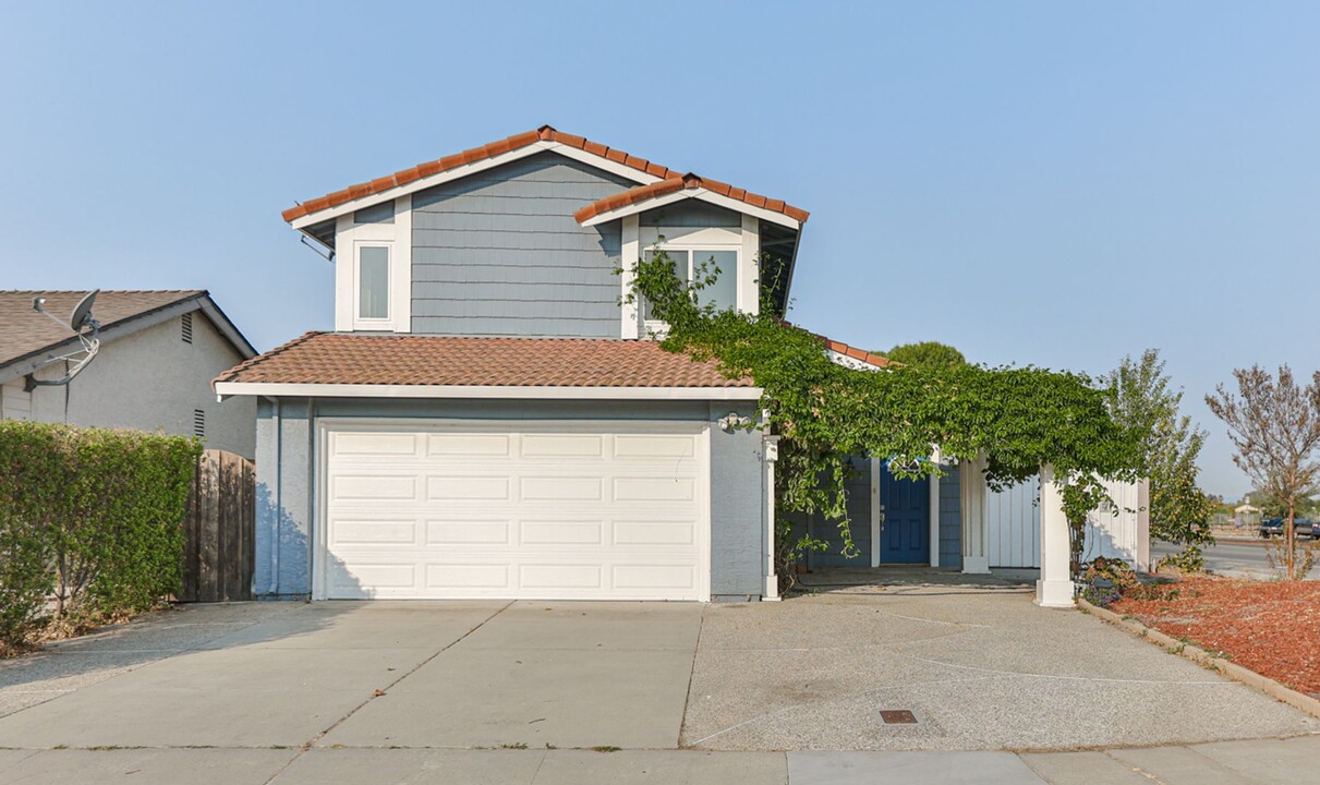 5427 Vauxhall Cir in San Jose, CA - Building Photo