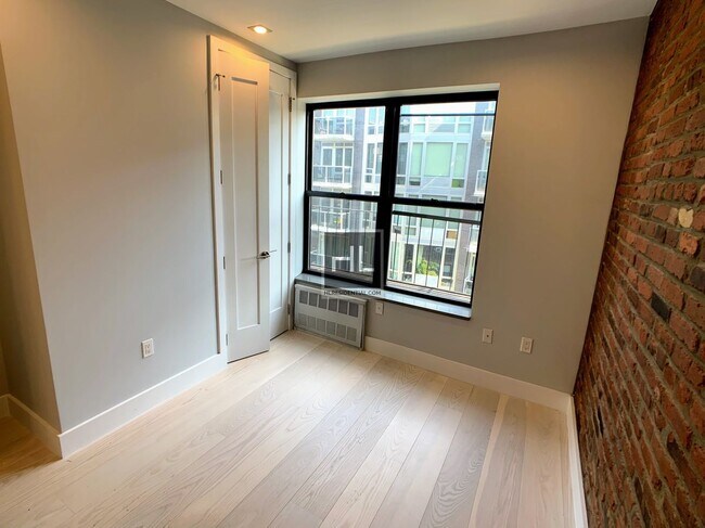 Stanton Street in New York, NY - Building Photo - Building Photo
