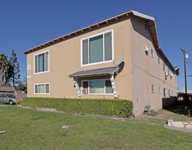 10601 Tibbs Cir in Garden Grove, CA - Building Photo - Building Photo