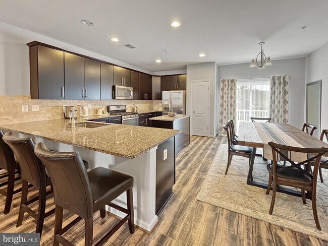 12745 Longford Glen Dr in Germantown, MD - Building Photo - Building Photo