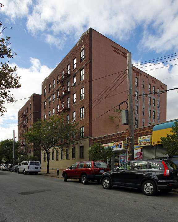 Angela Randall Apartments in Bronx, NY - Building Photo