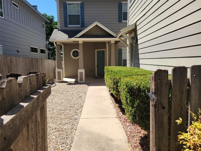 1176 Bedford St in Austin, TX - Building Photo - Building Photo