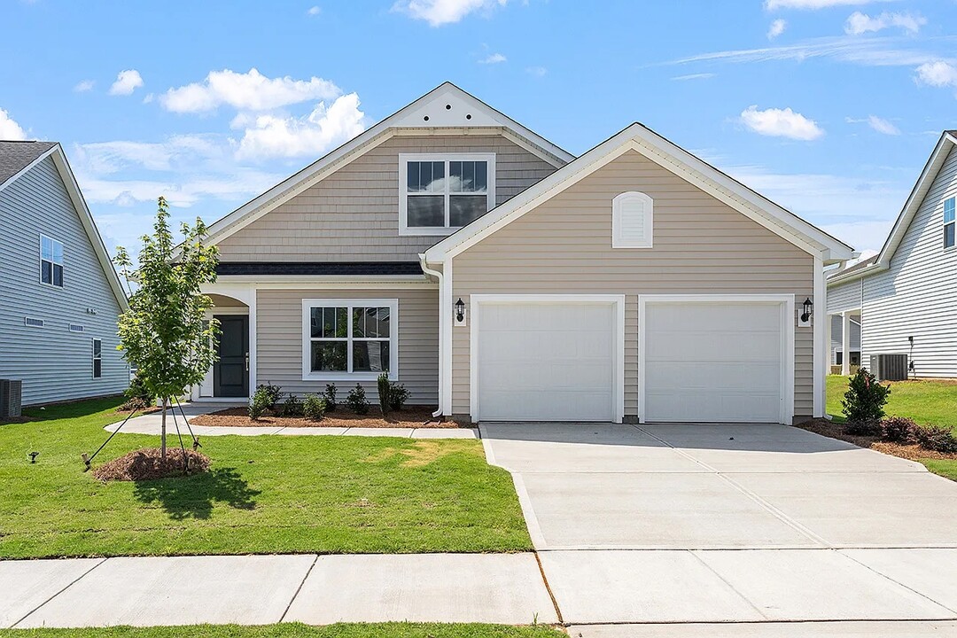 468 N Maple Walk in Garner, NC - Building Photo