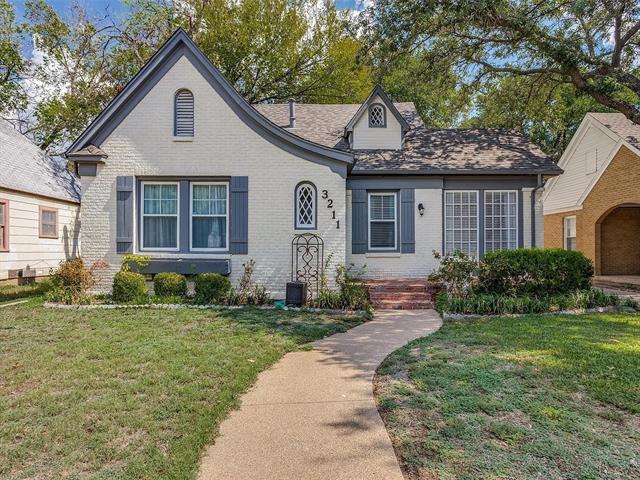 3211 Cockrell Ave in Fort Worth, TX - Foto de edificio